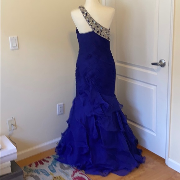 Ruffled Embellished Evening Prom Gown Dulcci Vetan - Picture 9 of 15